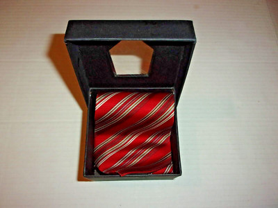 Bijoux Terner 100% Silk necktie NIB