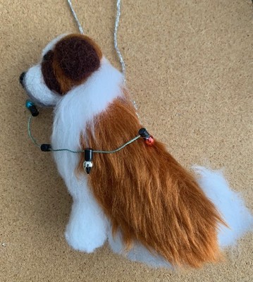 HEILIGER BERNARD mit WEIHNACHTSBELEUCHTUNG - Teil Nadelfilz HEILIGER HUND