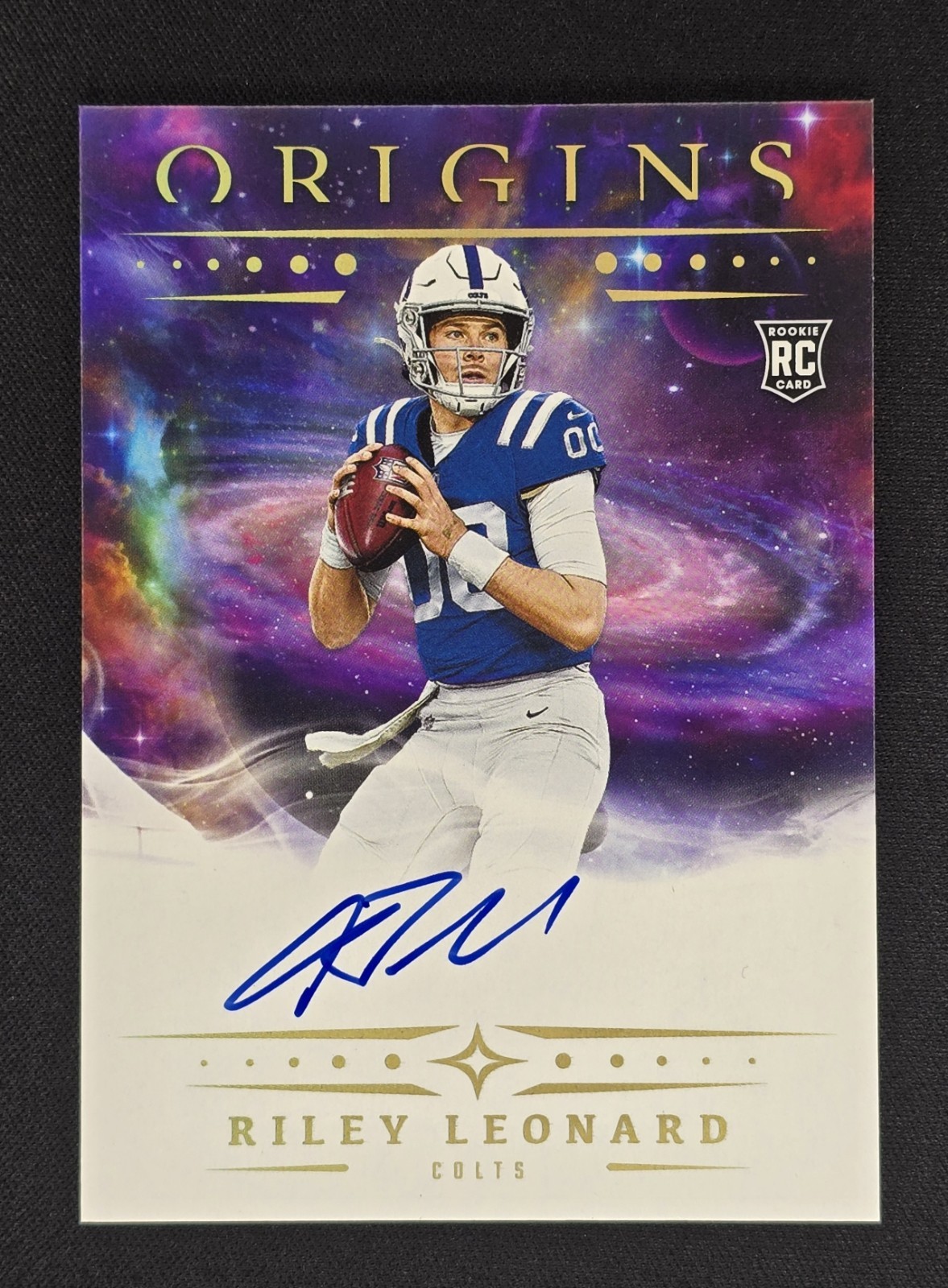 2025 Panini Origins - Rookie Autographs Riley Leonard #RA-RLE (AU, RC)