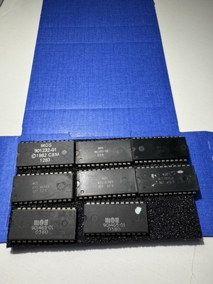 set-045 Commodore C64 ROM ICs   BASIC KERNAL CHAR Original MOS