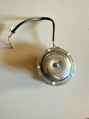 Original Suzuki GT 750 GT 550 GT 380 Kettle used Horn Assy NOS P/N