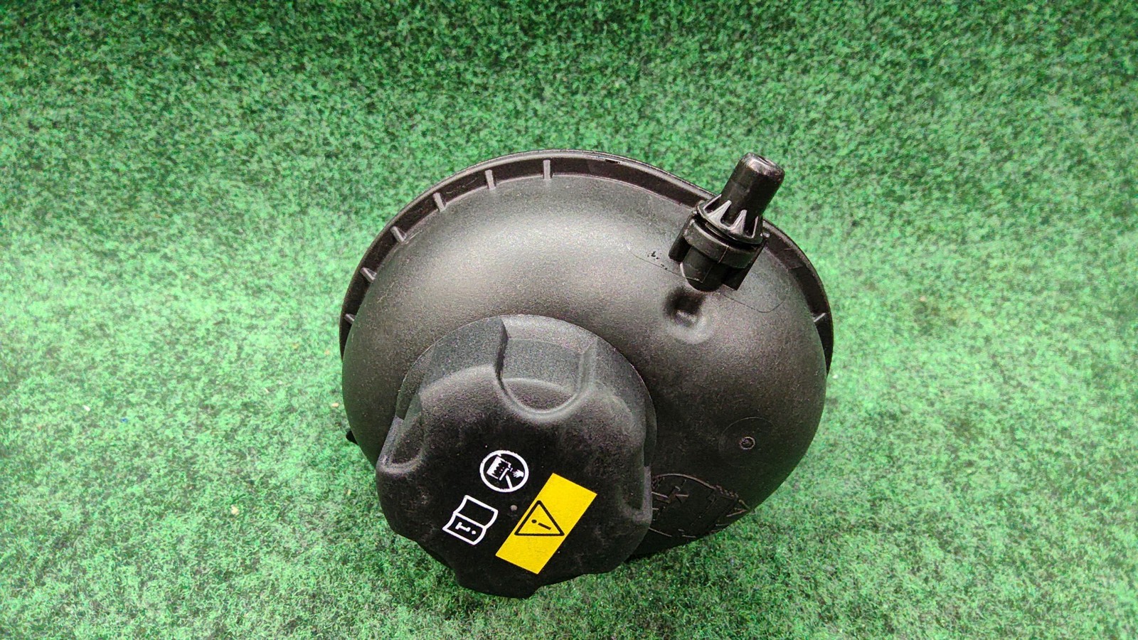 2019-2023 BMW X5 Expansion tank OEM 17138610661