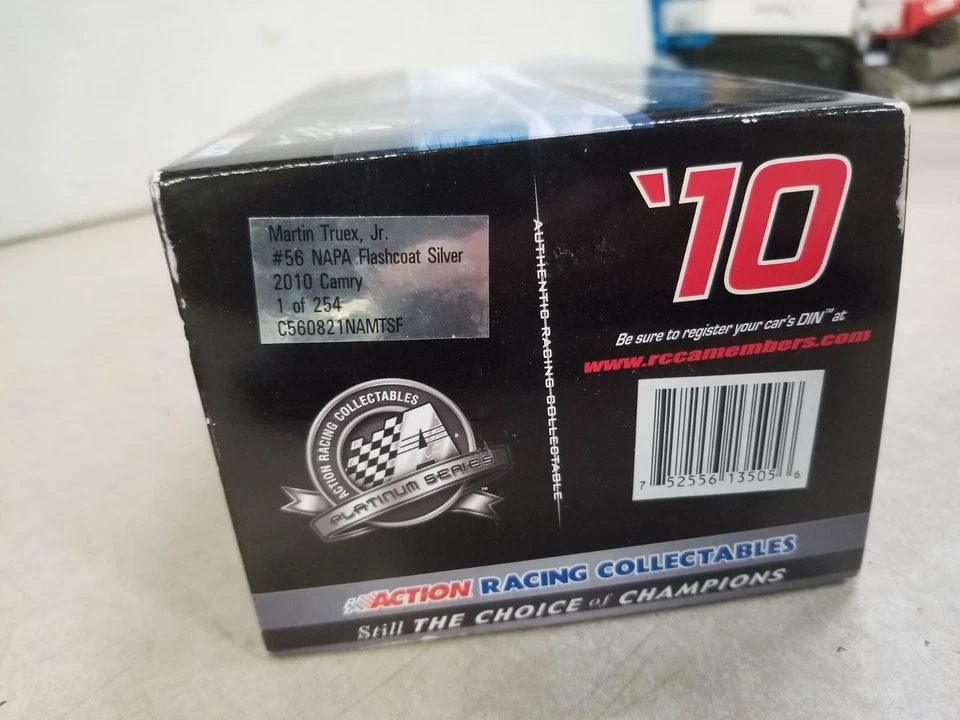 Truex Jr #56 NAPA Flashcoat 2010 plateado 1/24 Waltrip coche fundido a presión NASCAR Foto 2 de 4