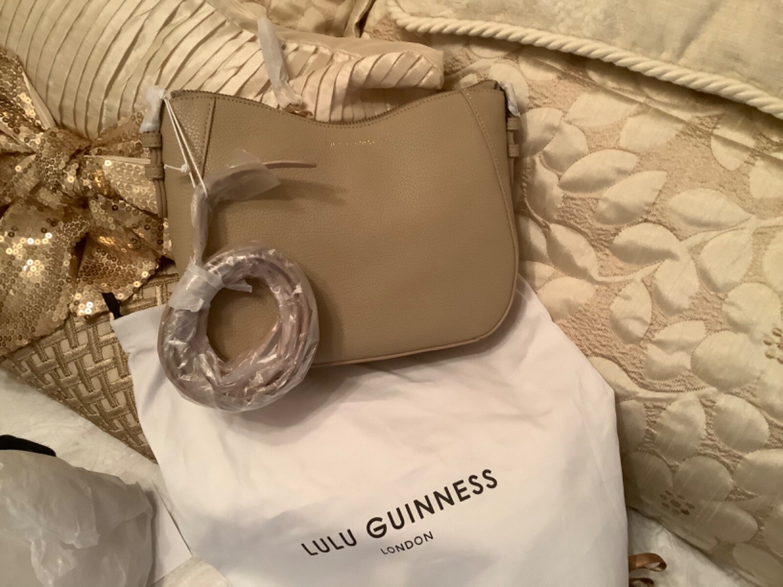 LULU GUINNESS LIPS BEIGE, tan, LEATHER  JULES BAG, authentic NWT image 7