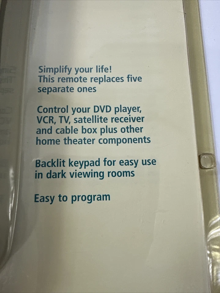 RadioShack 5-in-One Universal TV Remote Control NEW - Image 3 of 4