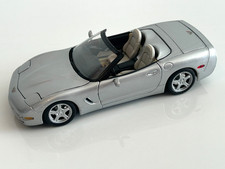 Maisto 1998 Corvette Convertible Special Edition Silver 1:18 Scale