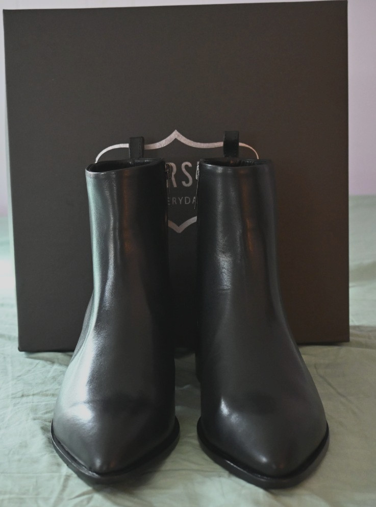 New Thursday Boot Co Tempo Ankle Boots Women's Size 8 Black Leather Zip Up Boot