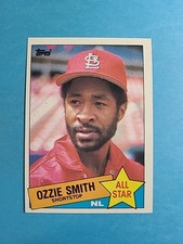 Ozzie Smith 1985 Topps Baseball Card # 715 J8563
