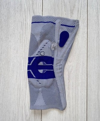 Bauerfeind Genutrain P3 Knee Brace Support Right Size 4 (Large) Made In Germany