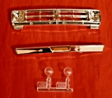 Moebius Models 1972 Ford F-350 4X4 Tow Truck Grille and Bumper 1/25