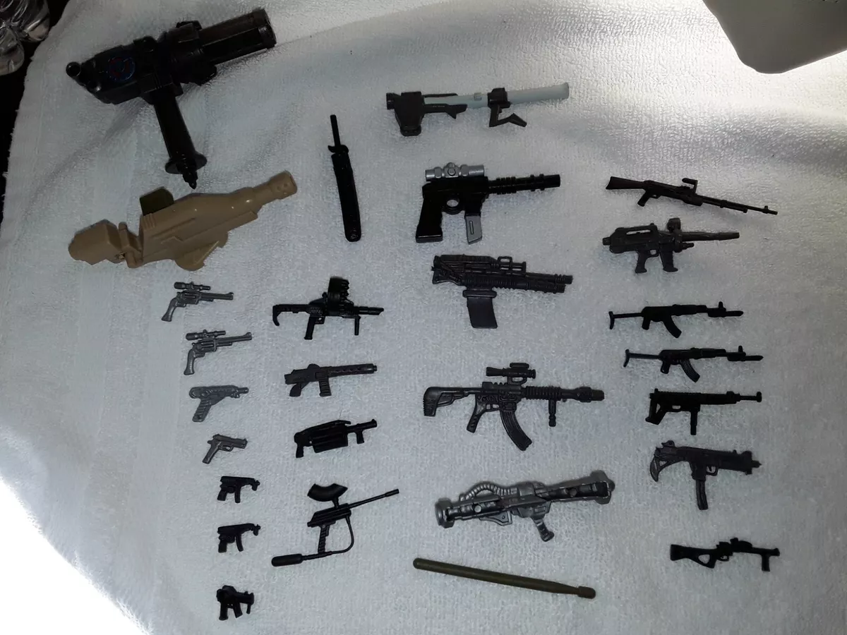 Lot 27 ACTION FIGURE ACCESSORIES GI JOE RANGERS TOY HAND GUNS RIFLES WEAPONS