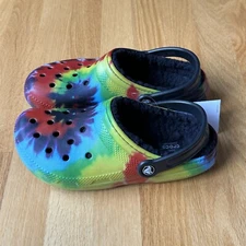 Crocs Classic Tie-Dye Lined Winter Clog Shoes, M5/W7, 206341-988