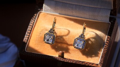 Boucles d'oreilles dormeuses Positano cabochon nacré et cristaux - blanc
