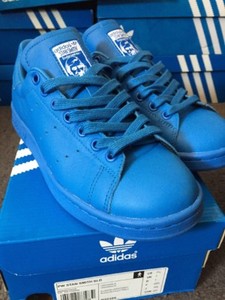 pharrell stan smith blue