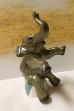 Hagen Renaker 134 A-879 Circus Elephant 2.75" SITTING  Last of the HR Stock 2021