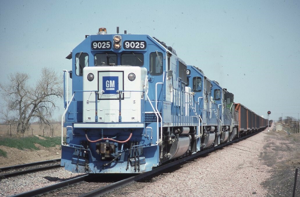 GM GENERAL MOTORS Railroad Train Locomotive 9025 IRONDALE CO 1988
