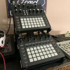 Novation Circuit Double Stand - 3dstudiofurni...