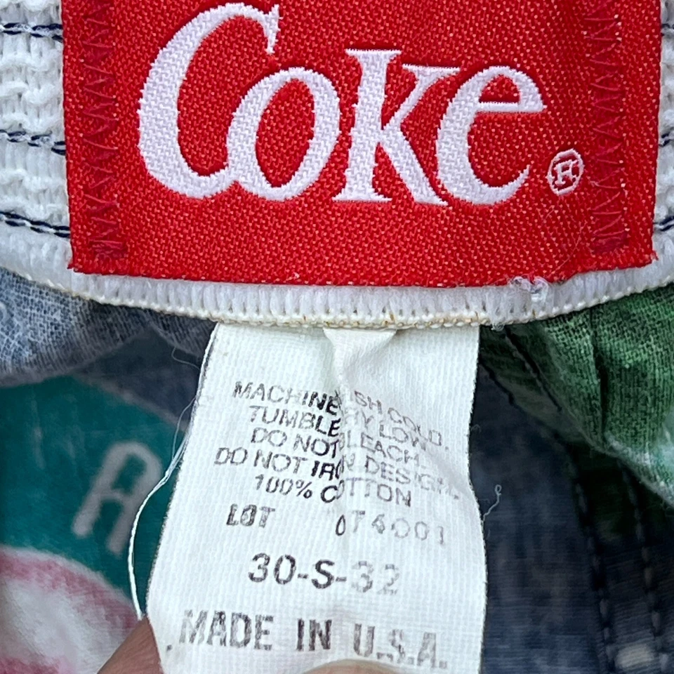 Pantalones Cortos para Dormir Coca-Cola De Colección Oso Polar AOP 4" Entrepierna Talla Pequeña Hechos en EE. UU. Foto 2 de 4