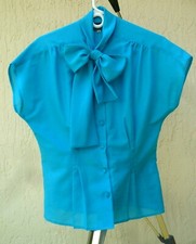 LADY MANHATTAN M L 10 KITTEN BOW SLEEVELESS FITTED SOLID TURQUOISE SILKY BLOUSE