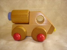 WOBBLIO Wood Toy Car