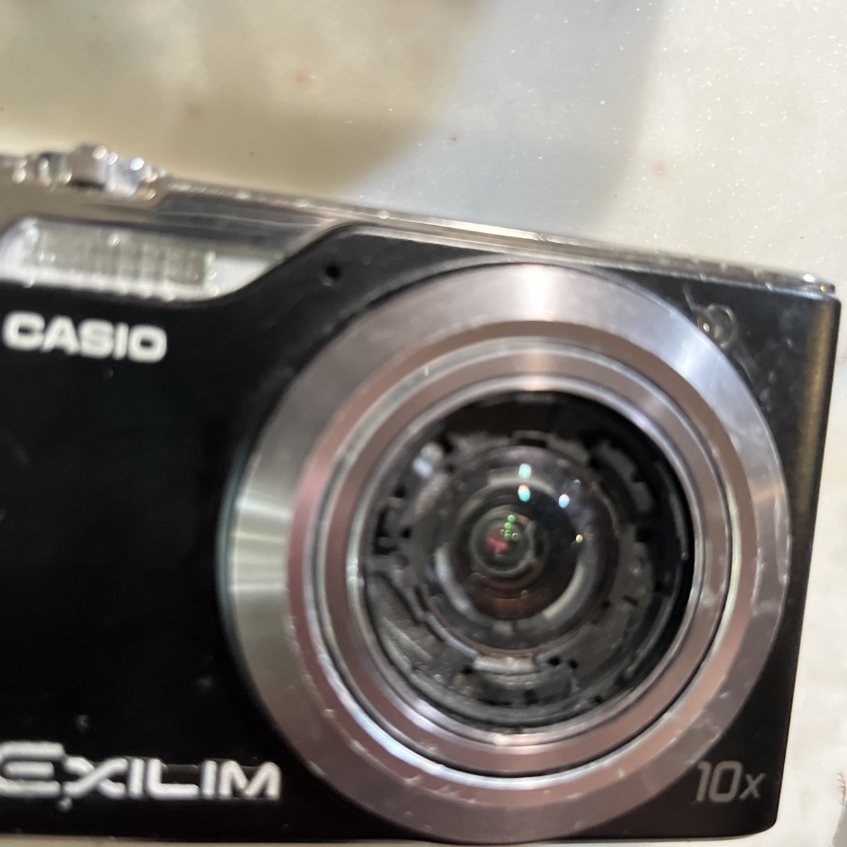 CASIO EXILIM Hi−ZOOM EX-H10SR Casio EX-H10 Review