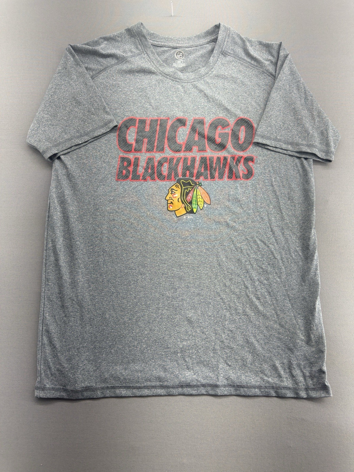 Chicago Blackhawks NHL Gray Logo Graphic T-Shirt Men’s Medium Short Sleeve