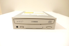 Vintage Yamaha CRW2100E High Speed CD-RW CD-Rewritable IDE Drive 16x 10x 40x