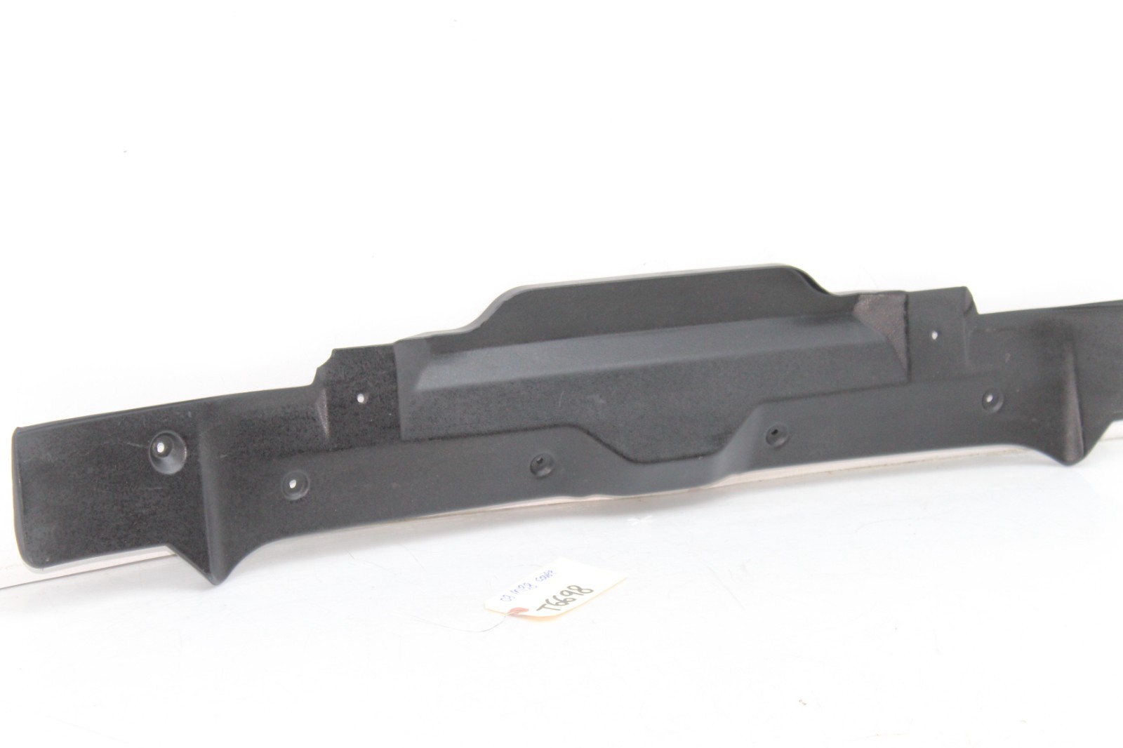 02-07 MASERATI M138 COUPE 4200 SPYDER REAR TRUNK SILL LOCK COVER PANEL T6698