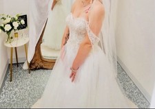 Casablanca Bridal Ivory Wedding Dress 2374 Size 6