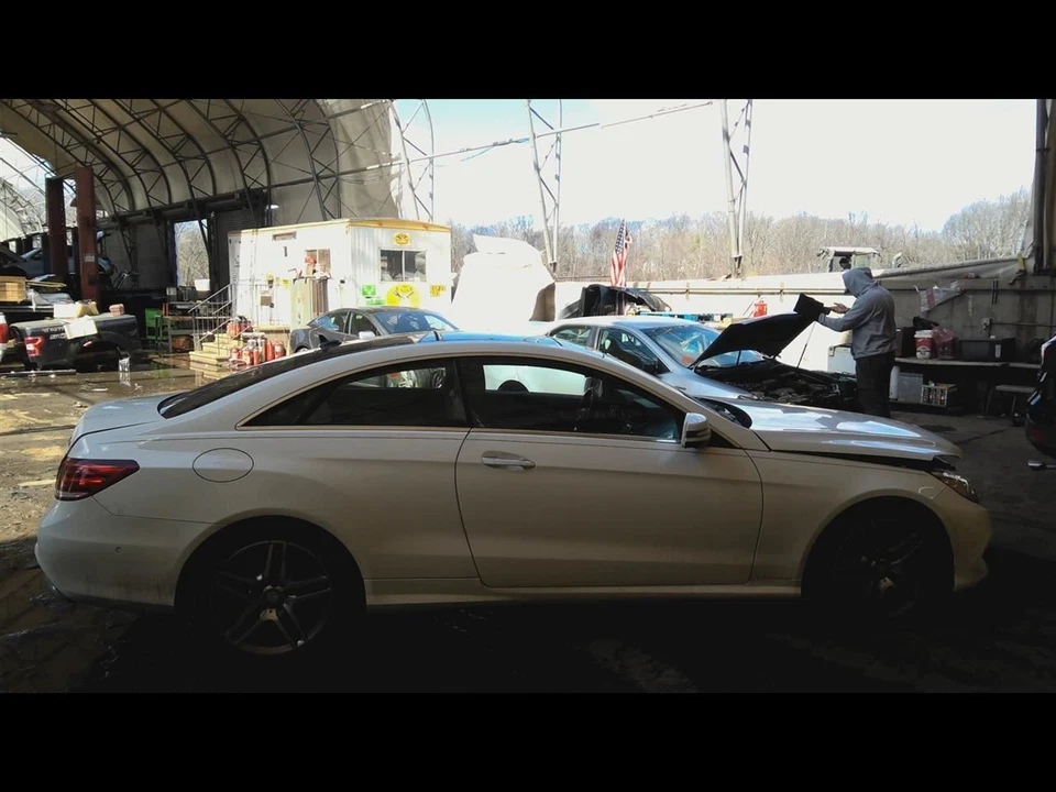 (LOCAL PICKUP ONLY) Windshield Glass 207 Type Fits 15-17 MERCEDES E-CLASS 651892 - Image 3 of 4