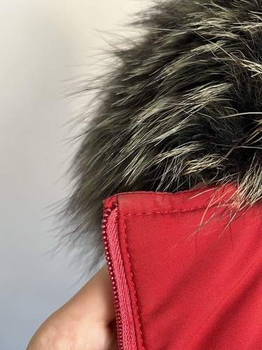 Prada Vintage Women's Gore-Tex Ski Red Jacket With Raccoon Fur Size 46 - Picture 18 of 24