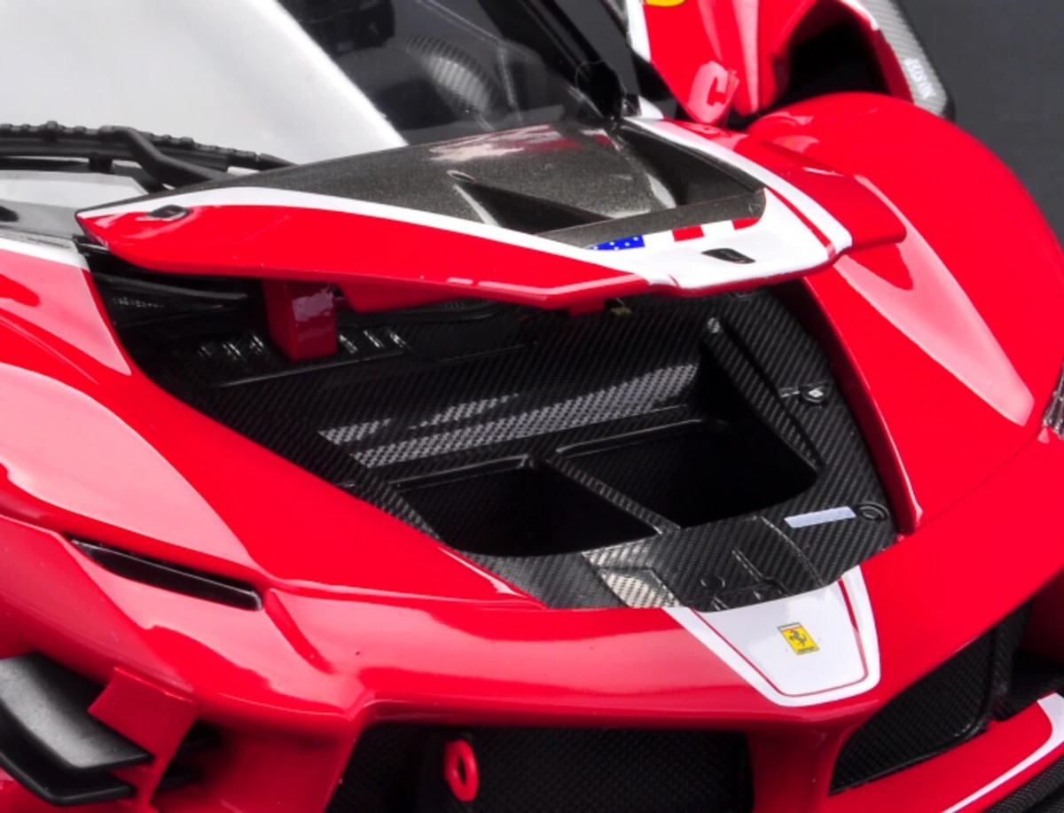 ブラーゴ　シグネチャー　LaFerrari 1/18 新品未開封 ブラーゴ シグネチャーシリーズ 1/18スケール「ラ フェラーリ
