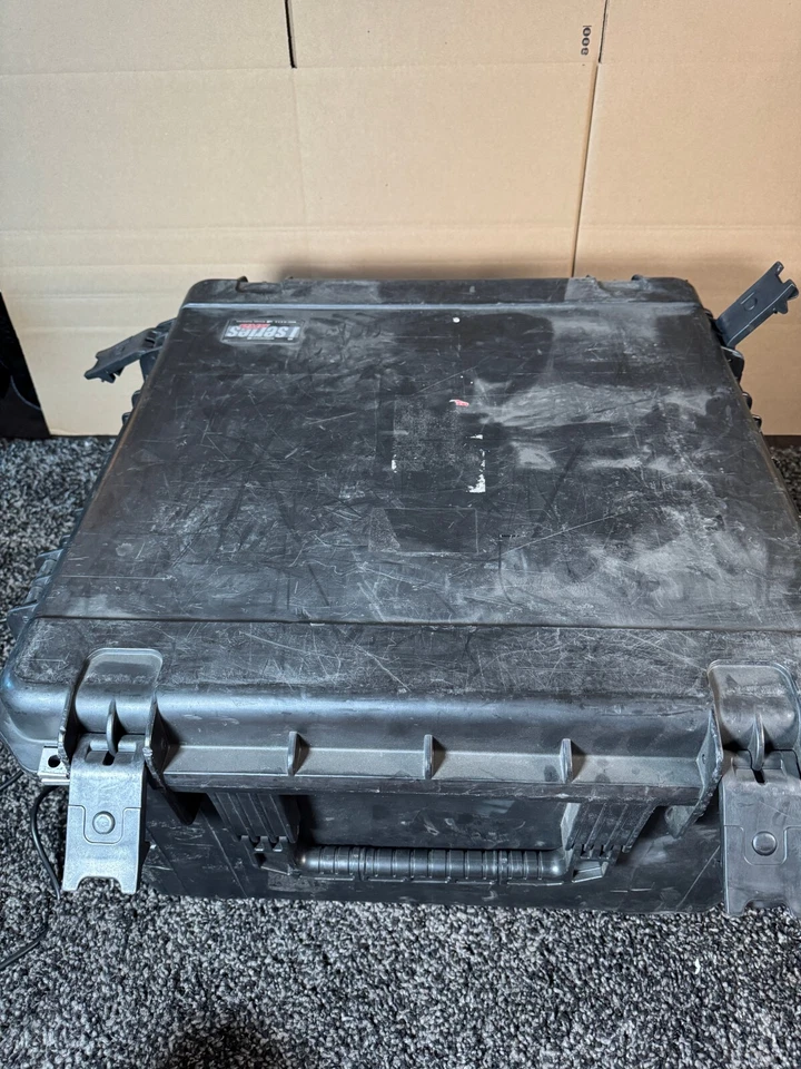 Proyector Christie LWU501i HDMI/VGA-WUXGA para gran lugar + lámpara de estuche SKB: 330/0 horas Foto 2 de 4