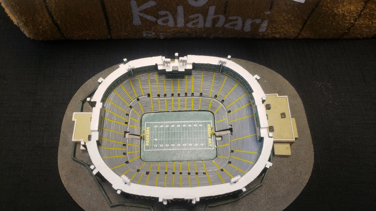 GREEN BAY PACKERS LAMBEAU FIELD STADIUM REPLICA 7.5x5.25