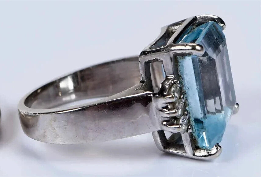 14k White Gold modified rectangular cut blue topa… - image 4