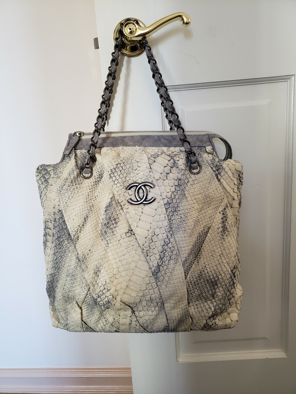 Chanel PYTHON SKIN LEATHER LARGE HANDBAG GRAY CRE… - image 12
