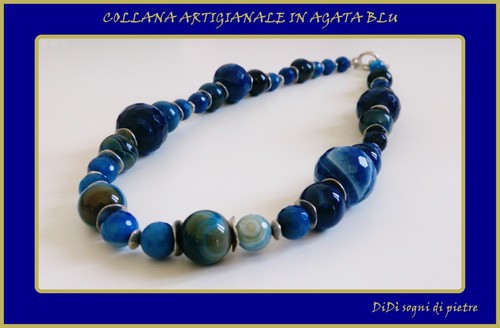 COLLANA DONNA IN PIETRE DURE AGATA STRIATA COLORATA BLU CREAZIONE ARTIGIANALE - Foto 3 di 11