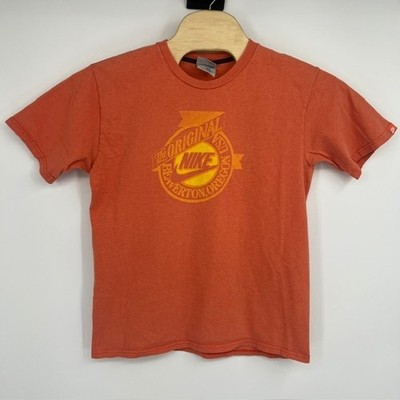 Vintage Nike Men's Large Orange The Original Beaverton Oregon USA Graphic Shirt