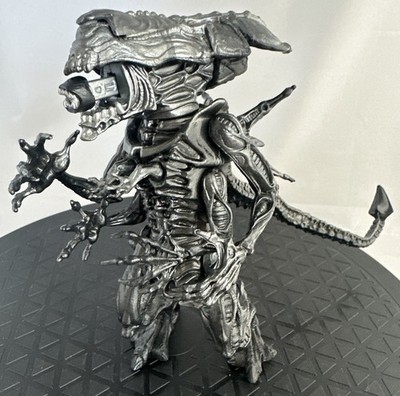 Aliens Queen Alien Deluxe Xenomorph Action Figure 6