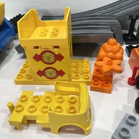 LEGO Duplo Deluxe Train Set Track System 10508 97% Complete, Train Working READ