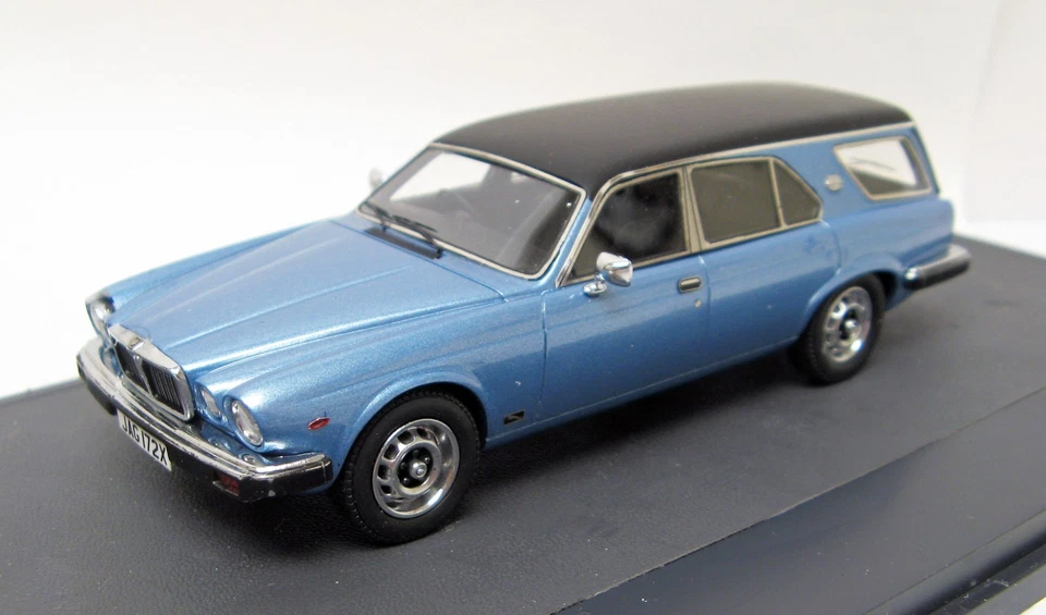 1981 Jaguar XJ6 Ladbroke-Avon SIII Estate blue 1/43 Matrix MX41001-072  READ me - Image 2 of 4