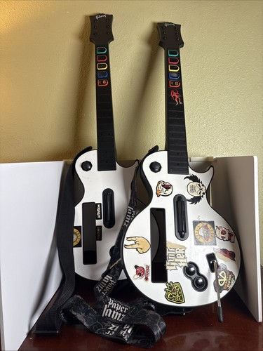 Guitar Hero Gitarren 2er Set für Nintendo Wii mit Tragetasche