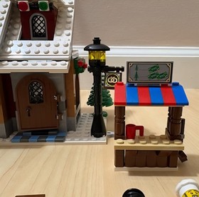 LEGO Creator Expert: Winter Village Bakery (10216) Complete W/ Minifigs & Inst.