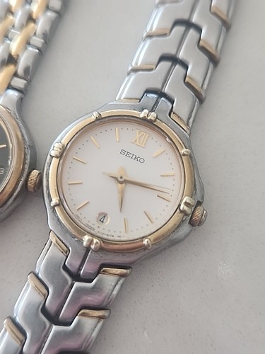 Two Seiko Womens Watches Black Dial An White Dial Two Toned 7N82-0228 V7826E70 - Picture 2 of 12