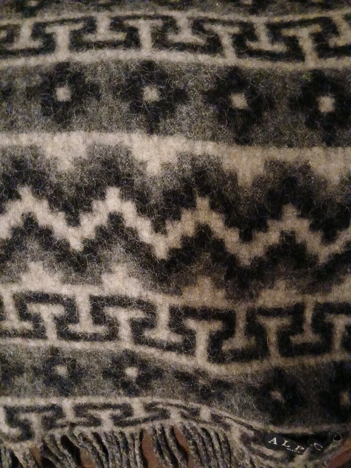 Alpaca/Wool South American Blanket 42x51 - Image 2 of 4