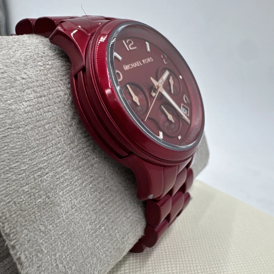 Reloj para mujer Michael Kors Runway cronógrafo rojo acero inoxidable MK7436 Foto 4 de 4