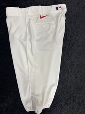 Three Plead Guilty in Fake Sports Memorabilia Case 12