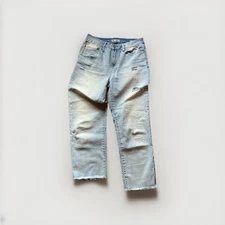 Rewash Jr. 7 Vintage Reunion Distressed Lightwash Hi Rise Jeans