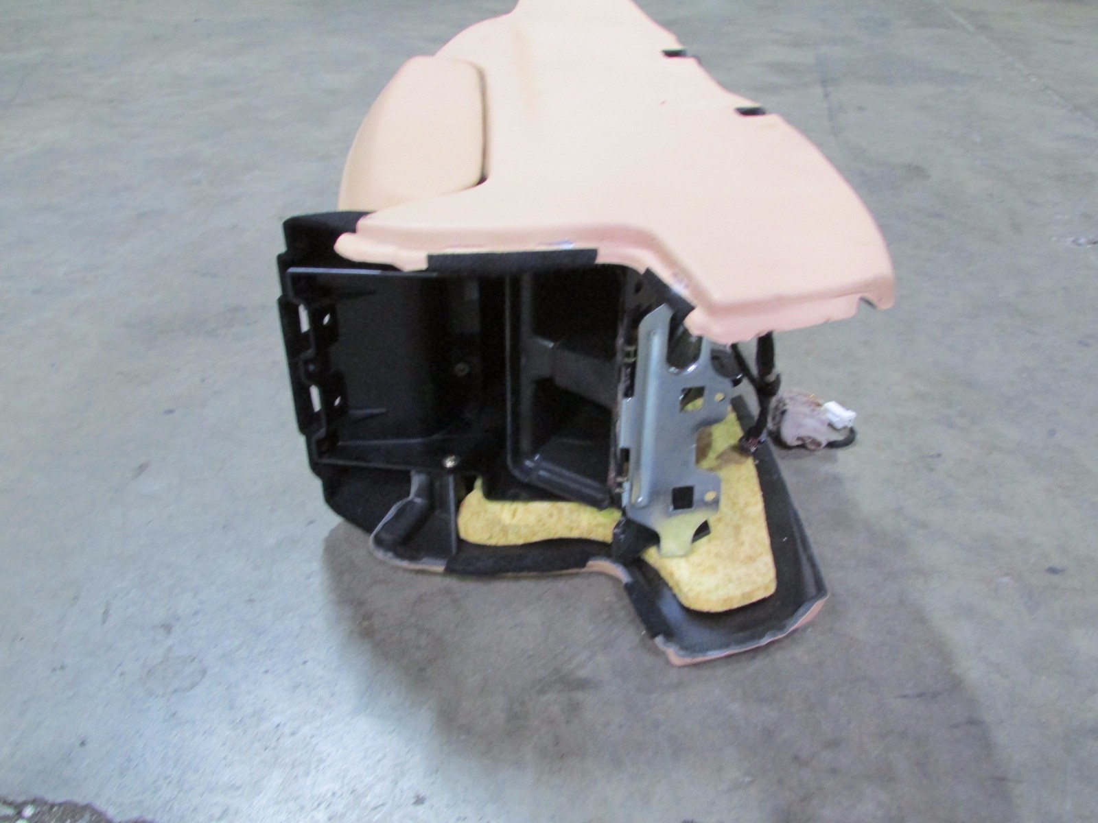 Maserati Quattroporte, Beige Center Console, Without Lid, P/N 981342005