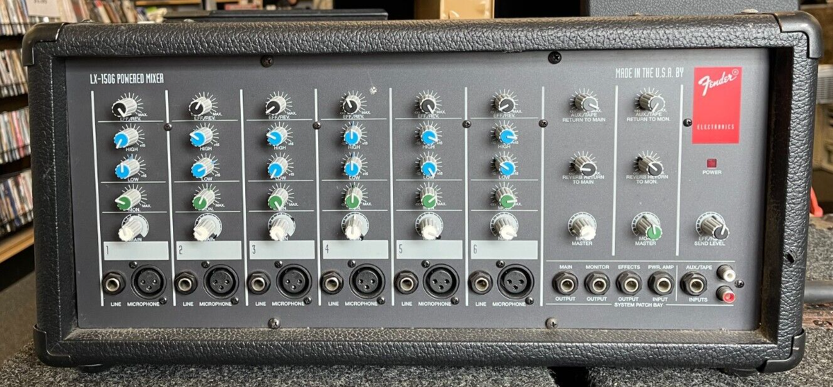 Fender LX-1506 Powered Mixer W/2 PA Speakers & Cords *Local Pick